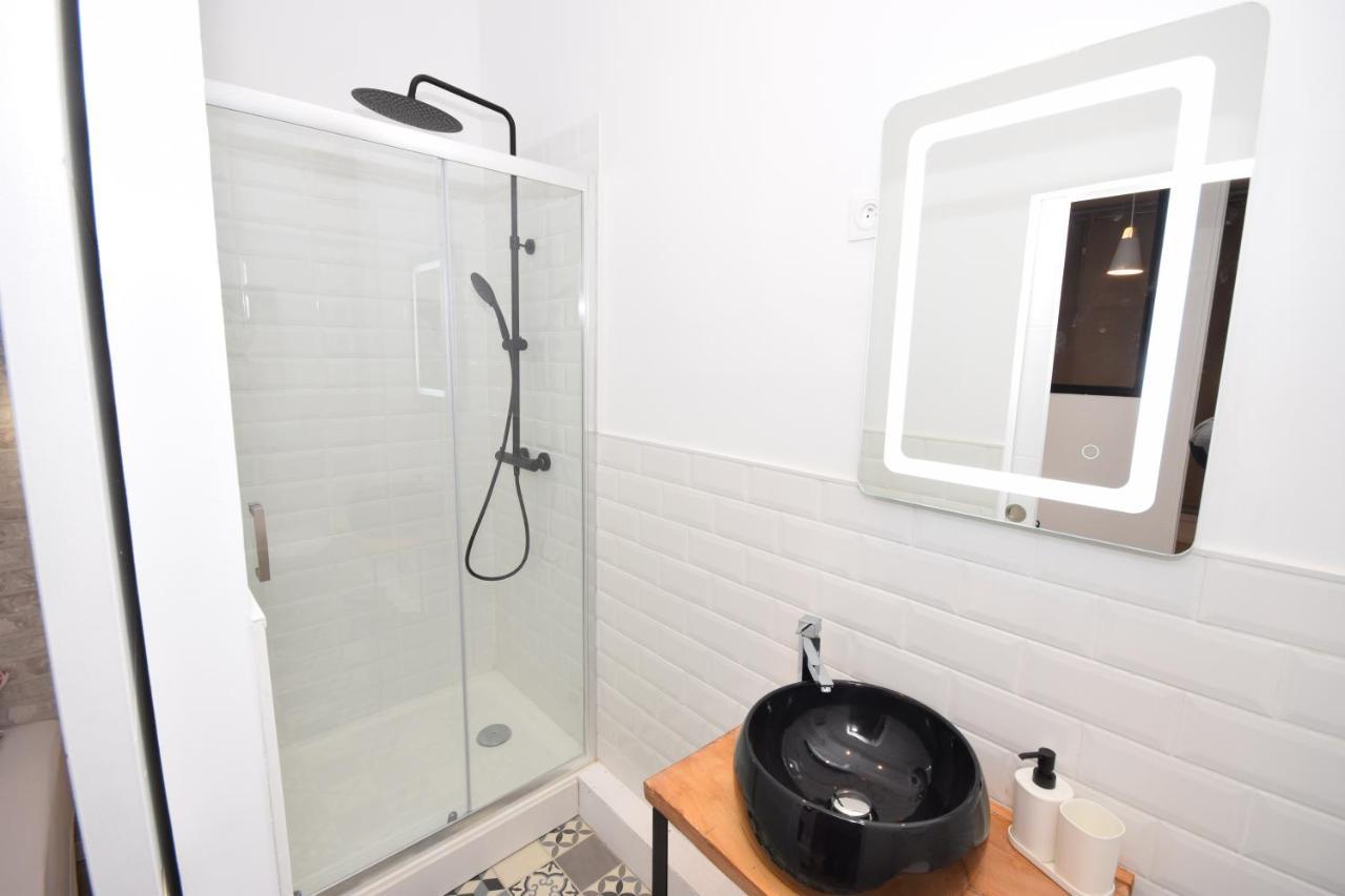 Chic Appart Design - Hyper Centre - Tramway - Free Wifi - Lerelaisdodile12 瓦朗西纳 外观 照片